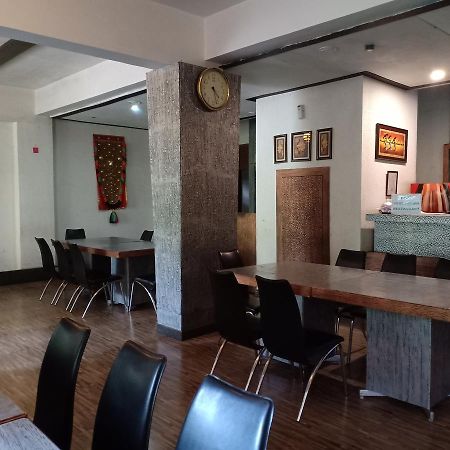 Mystica Resort 罗纳瓦拉 外观 照片