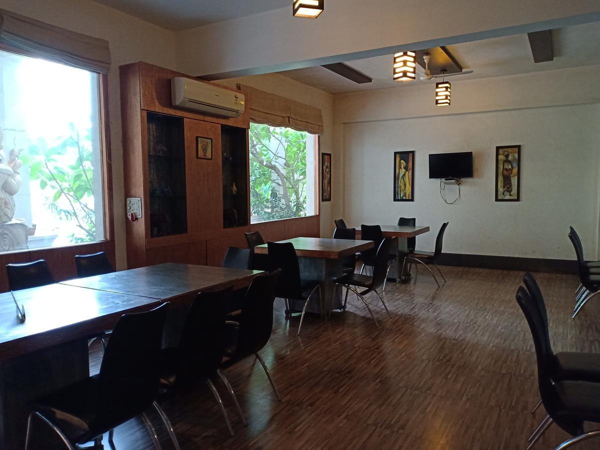 Mystica Resort 罗纳瓦拉 外观 照片