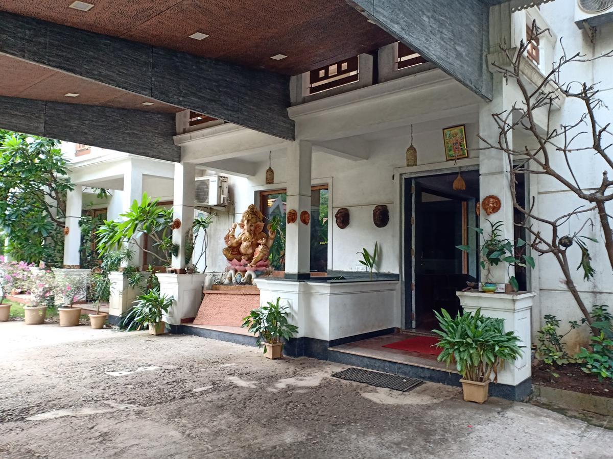 Mystica Resort 罗纳瓦拉 外观 照片