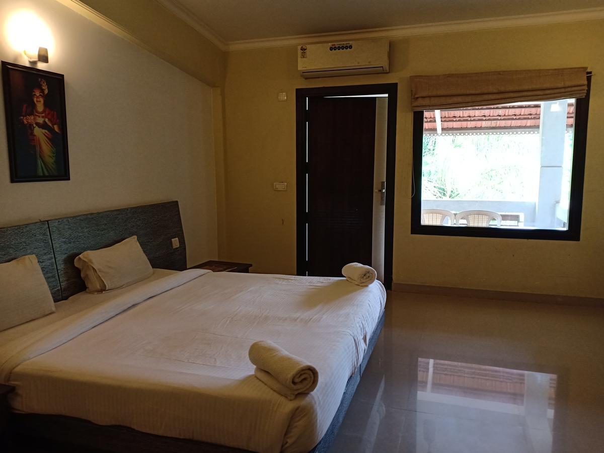 Mystica Resort 罗纳瓦拉 客房 照片