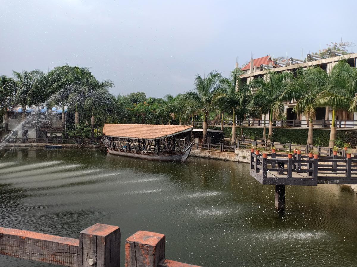 Mystica Resort 罗纳瓦拉 外观 照片